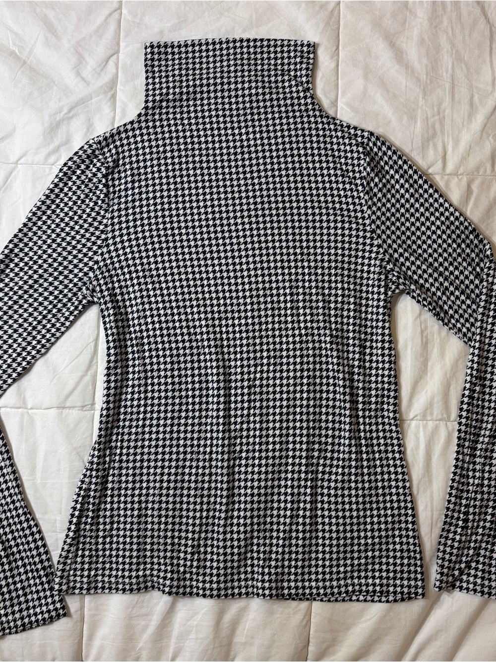 Ann Taylor Black and White Houndstooth Turtleneck Long Sleeve Top - XSP